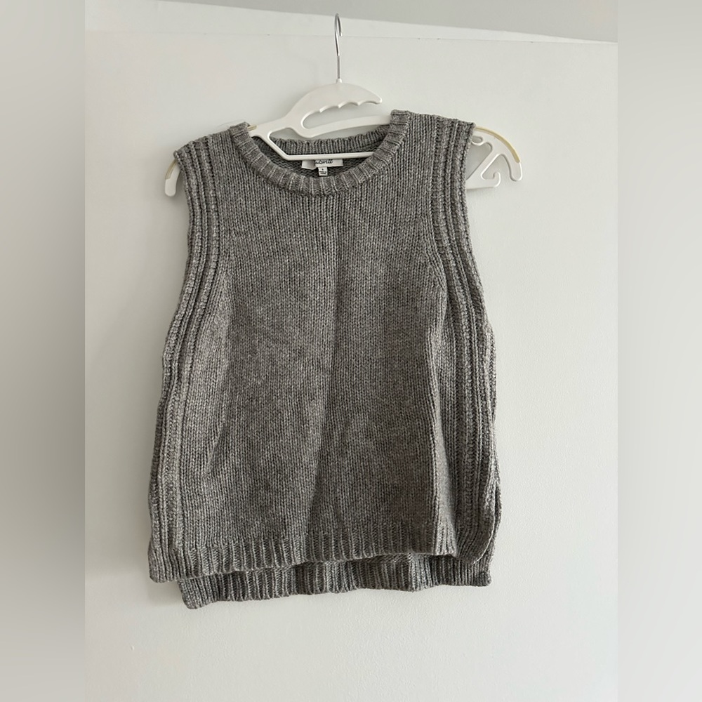 Madewell - Gray Sleeveless Sweater; Size Small
